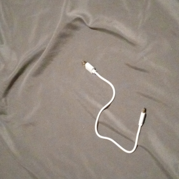 Packed party Earbuds - Picture 4 of 9